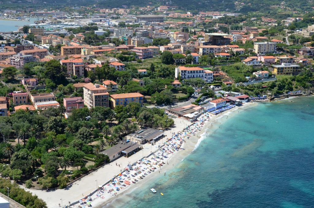 Hotel Villa Ombrosa Portoferraio Kültér fotó