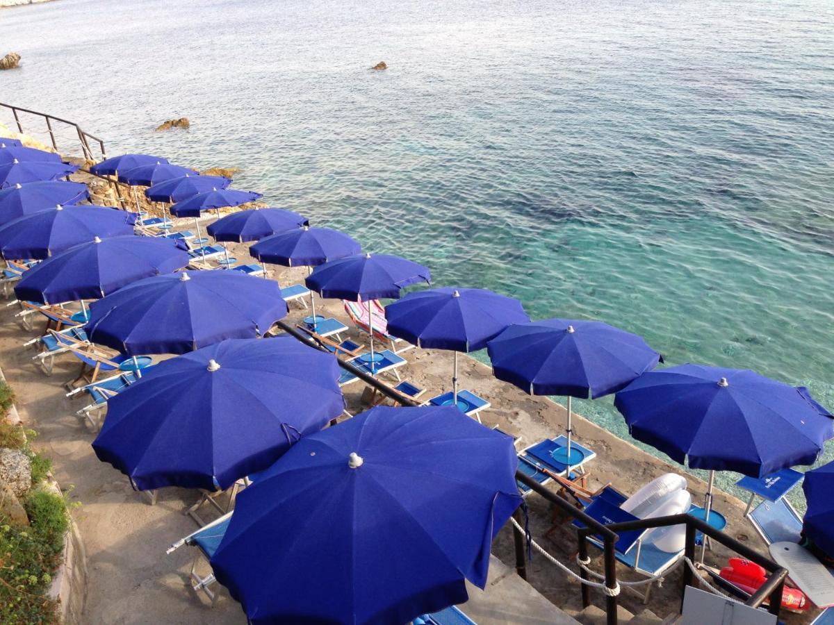Hotel Villa Ombrosa Portoferraio Kültér fotó