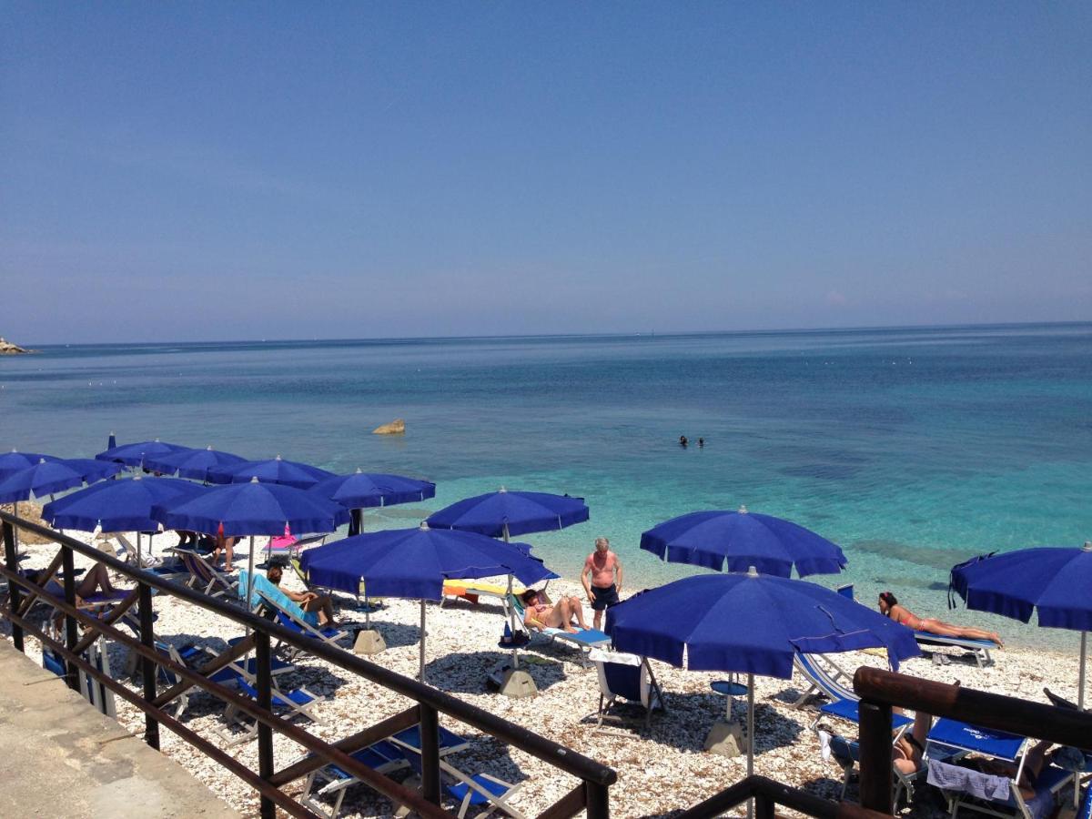 Hotel Villa Ombrosa Portoferraio Kültér fotó