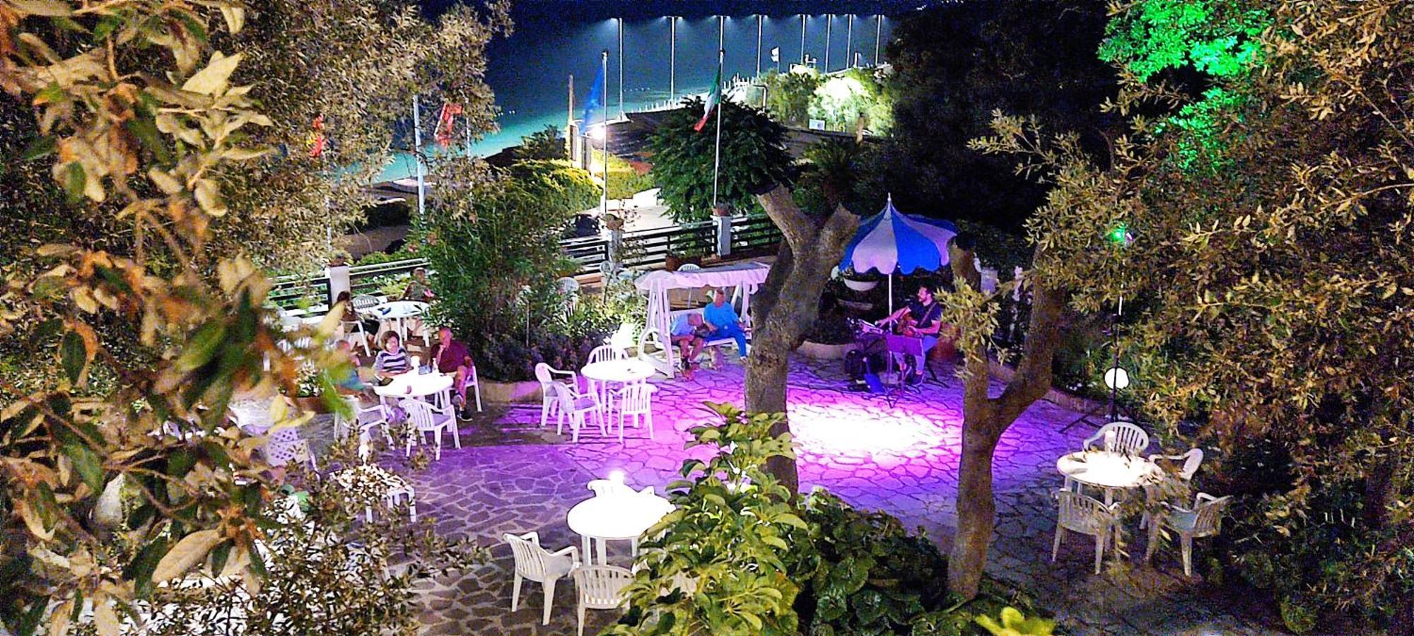 Hotel Villa Ombrosa Portoferraio Kültér fotó
