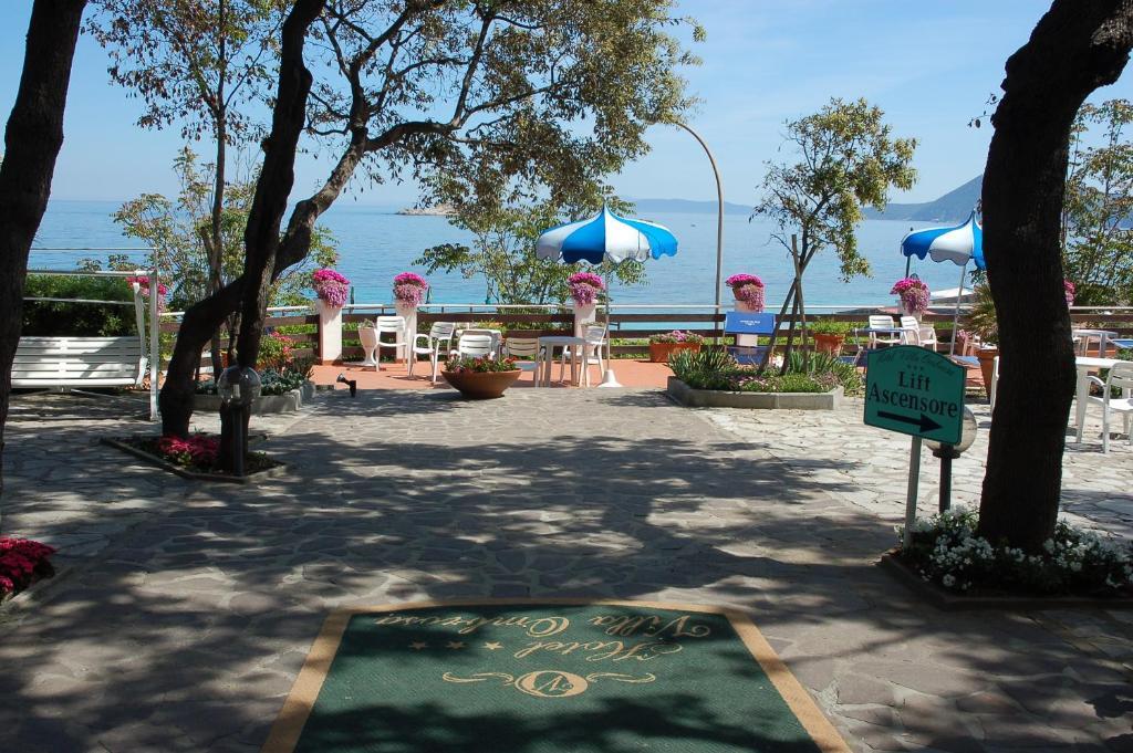 Hotel Villa Ombrosa Portoferraio Kültér fotó