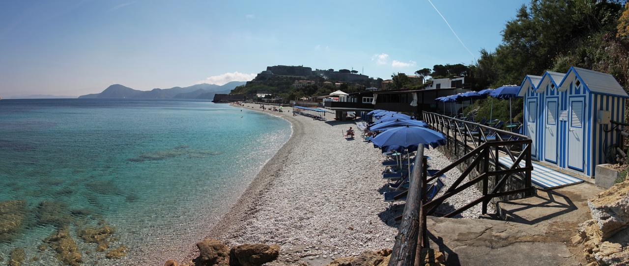 Hotel Villa Ombrosa Portoferraio Szoba fotó