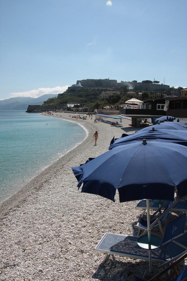 Hotel Villa Ombrosa Portoferraio Szoba fotó