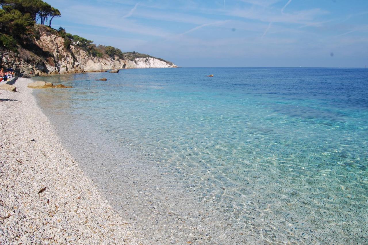 Hotel Villa Ombrosa Portoferraio Kültér fotó